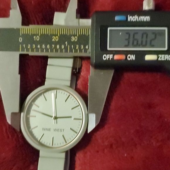 Nine West Ladies Gray Kerena Bracelet Watch Ceramic Look Analog Wristwatch 36mm - Picture 8 of 8